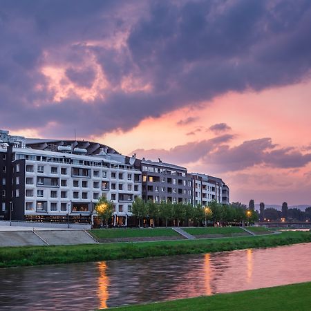 Park Hotel & Spa Skopje Extérieur photo